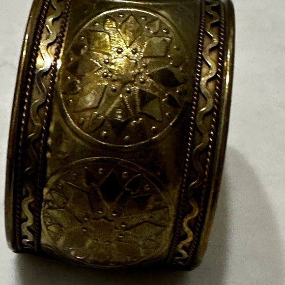 Vintage Copper Brass Cuff Bracelet Made in India Embossed - Picture 6 of 9